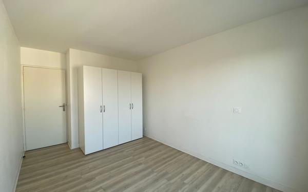 Appartement à louer    3 pièces • 76,25 m2 La Rochelle