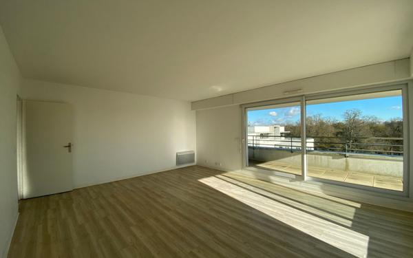 Appartement à louer    3 pièces • 76,25 m2 La Rochelle