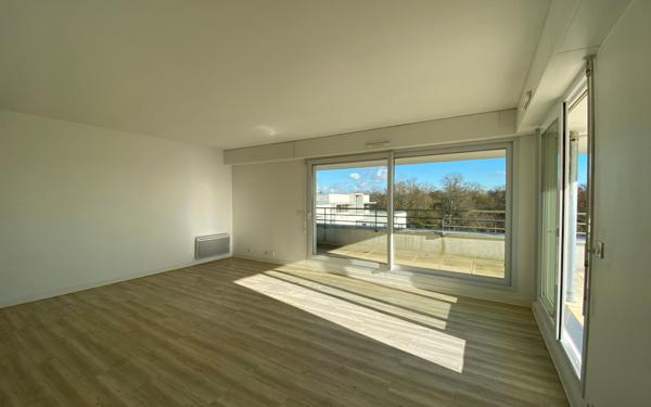 Appartement à louer    3 pièces • 76,25 m2 La Rochelle