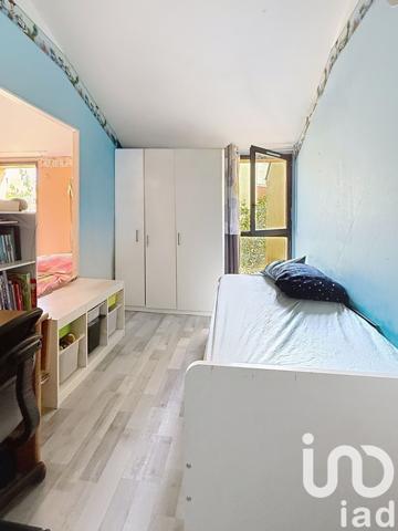 House for sale 4 rooms 79 m² Évry