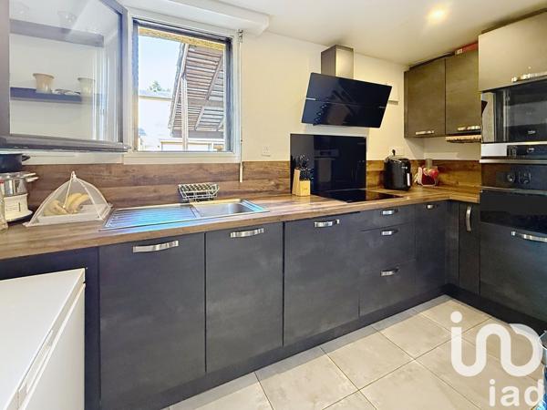 House for sale 4 rooms 79 m² Évry
