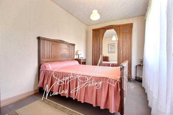 Maison rurale avec terrain et dépendance