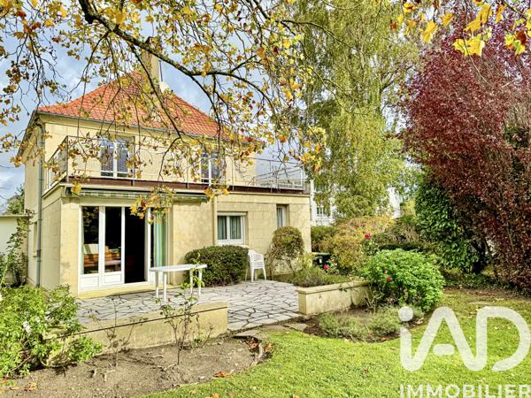 Maison à vendre 7 pièces 139 m² La Celle-Saint-Cloud