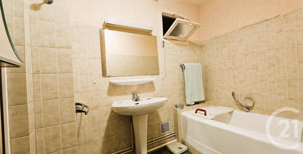 Appartement F3 à vendre  3 pièces - 74 m2 MONTLUCON - 03