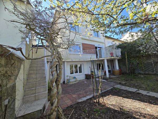 QUARTIER PAVILLONAIRE - Rue des Acacias -