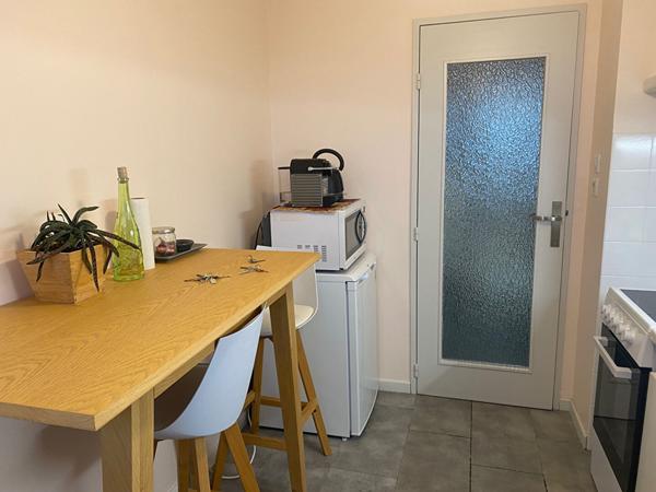 À louer : Charmant appartement 2 pièces à Mulhouse, dernier étage avec ascenseur !