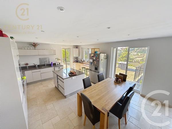 Maison à vendre  4 pièces - 131,27 m2 CHATEAUNEUF GRASSE - 06
