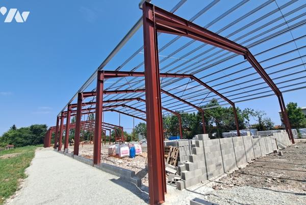 Entrepôt Savigneux 800 m² avec 2030 m² Terrain.
Prix 917 000 € HT.