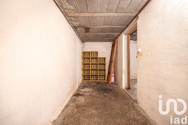 Maison 5 pièces de 160 m² à Aiffres (79230)