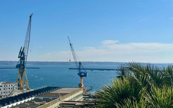 Maison à vendre    9 pièces •  Brest