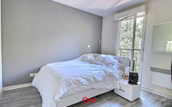 Appartement à vendre    2 pièces • 45,36 m2 Marseille 10