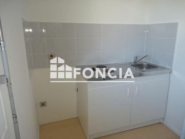 Location Studio 23.29 m² - 11 RUE RATIER Lorient 56100
