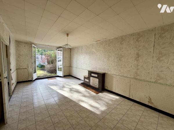 CHAUMES EN RETZ A RENOVER