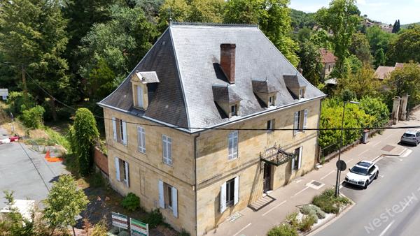 A vendre - Propriété de caractère avec maison de maître de 1892, seconde habitation indépendante et parc arboré de plus de 2 500 m²