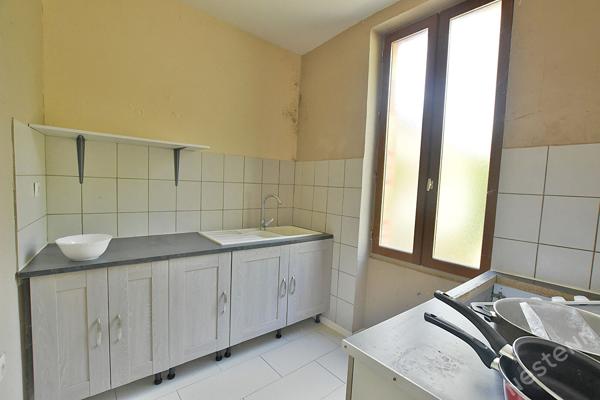 A vendre - Propriété de caractère avec maison de maître de 1892, seconde habitation indépendante et parc arboré de plus de 2 500 m²
