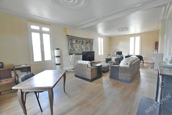 A vendre - Propriété de caractère avec maison de maître de 1892, seconde habitation indépendante et parc arboré de plus de 2 500 m²