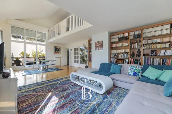 Courbevoie, Appartement 4 Chambres -  165 m² à vendre