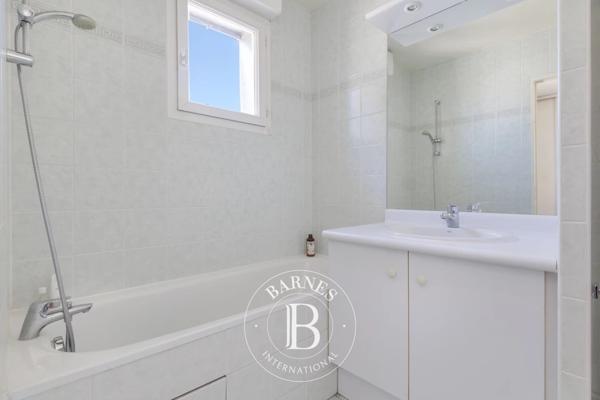 Courbevoie, Appartement 4 Chambres -  165 m² à vendre