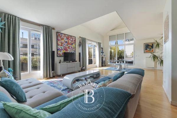 Courbevoie, Appartement 4 Chambres -  165 m² à vendre