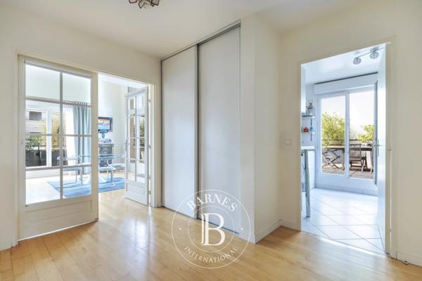 Courbevoie, Appartement 4 Chambres -  165 m² à vendre