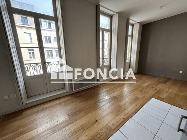 Location Studio 27.9 m² - 1 PLACE SEBASTOPOL Lille 59000