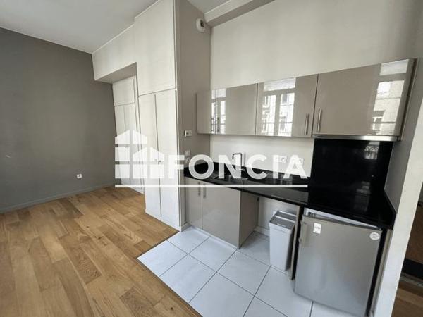 Location Studio 27.9 m² - 1 PLACE SEBASTOPOL Lille 59000