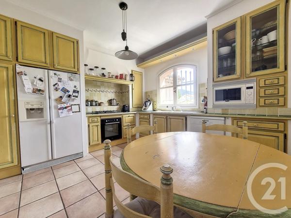 Maison à vendre  8 pièces - 215 m2 DRAGUIGNAN - 83