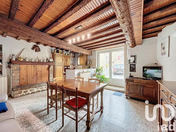 Maison de village 6 pièces de 97 m² à Courthézon (84350)