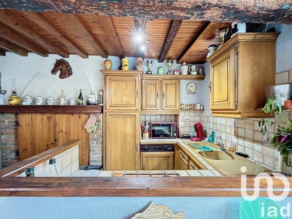 Maison de village 6 pièces de 97 m² à Courthézon (84350)