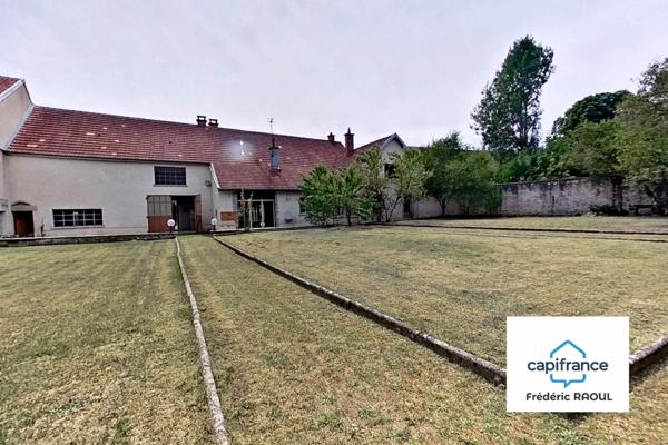 À vendre – Maison de caractère à Moloy