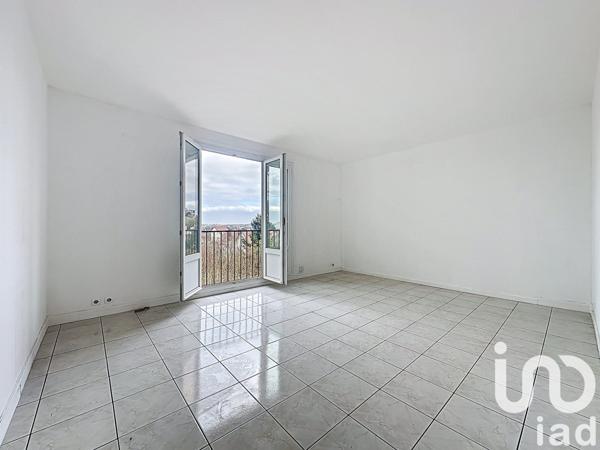 Appartement 4 pièces de 67 m² à Orly (94310)