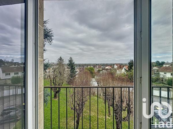 Appartement 4 pièces de 67 m² à Orly (94310)