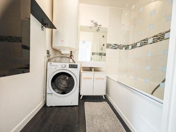 T3 MEUBLÉ 57m² + BALCON + PARKING - CERGY LE HAUT