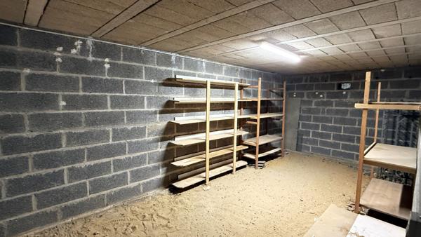 NOAILLES A 10 MINUTES, Maison 5 pièces , séjour/salon, 3 chambres, s/sol total, grenier, jardin