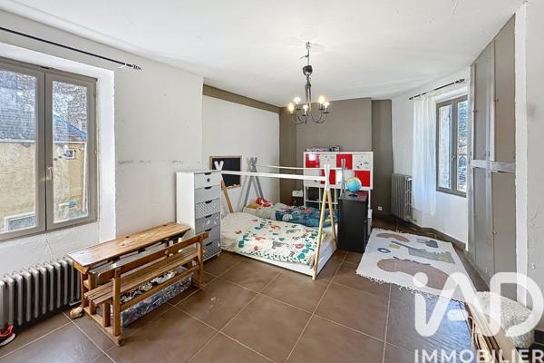 Maison à vendre 8 pièces 236 m² Rochefort-du-Gard