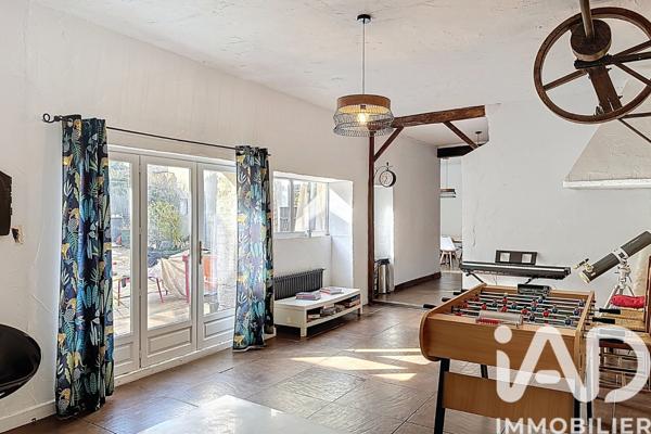 Maison à vendre 8 pièces 236 m² Rochefort-du-Gard