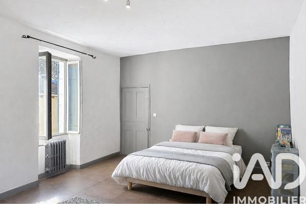 Maison à vendre 8 pièces 236 m² Rochefort-du-Gard