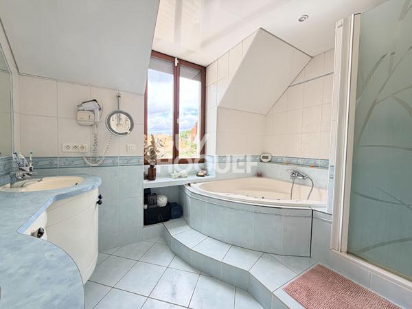 Maison familiale 7 pièces -169 m² - Saint-Rémy