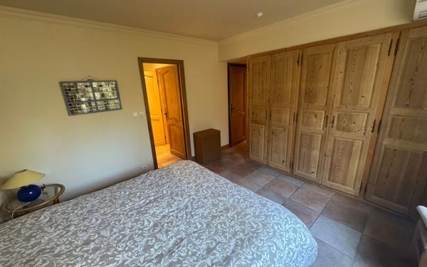 Maison à vendre    8 pièces • 240 m2 Allemagne-en-Provence