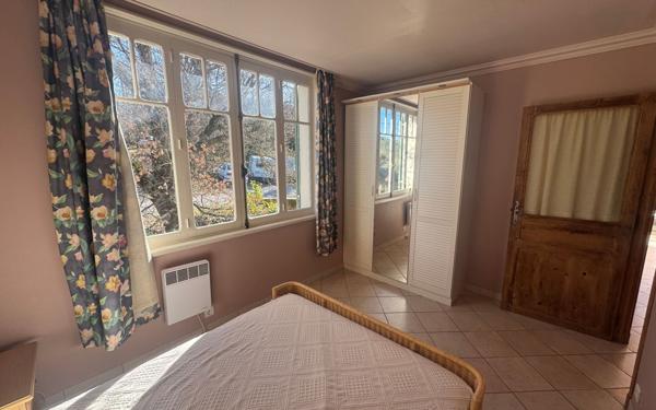 Maison à vendre    8 pièces • 240 m2 Allemagne-en-Provence