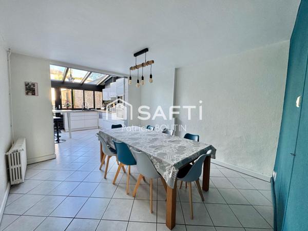 MAISON DE VILLE 3 CHAMBRES GARAGE PISCINE + LOGEMENT 2 CHAMBRES EN CENTRE VILLE !