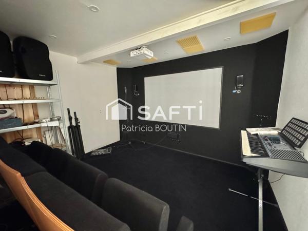 MAISON DE VILLE 3 CHAMBRES GARAGE PISCINE + LOGEMENT 2 CHAMBRES EN CENTRE VILLE !