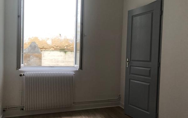 Appartement à louer    2 pièces • 35 m2 Rochefort
