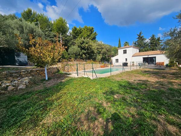 À VENDRE-La valette du var-Maison récente, quartier résidentiel, calme, piscine.