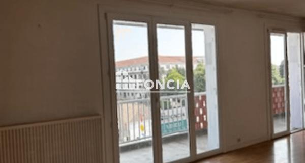 Location Appartement 3 pièces 69.4 m² - Tonneins 47400