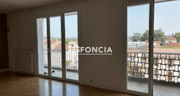 Location Appartement 3 pièces 69.4 m² - Tonneins 47400