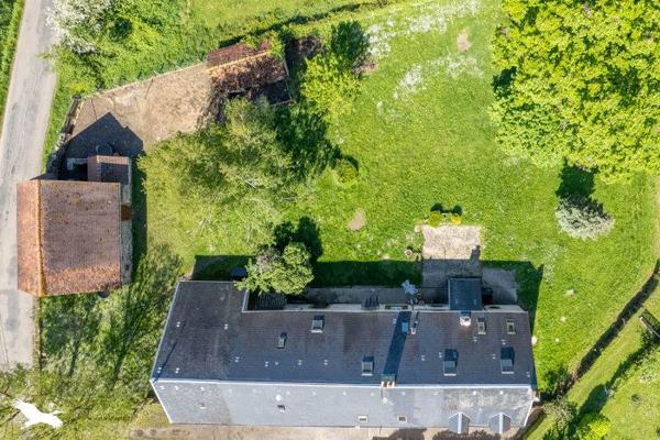 Maison à vendre 143 640 € Saint-Georges-les-Landes 9 p 205 m² DPE F