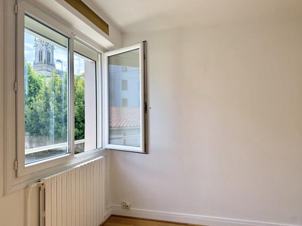 APPARTEMENT T3 REZE MAIRIE