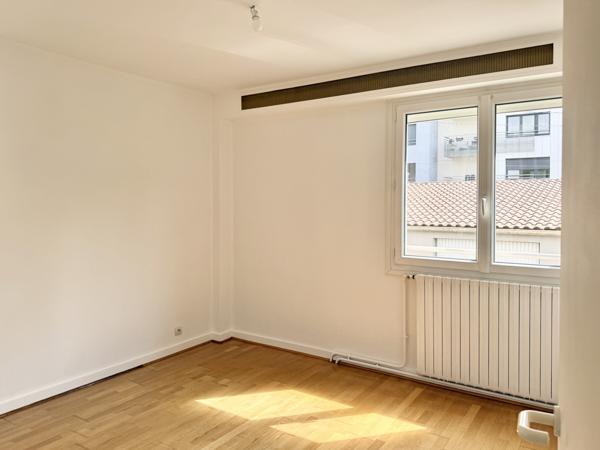 APPARTEMENT T3 REZE MAIRIE