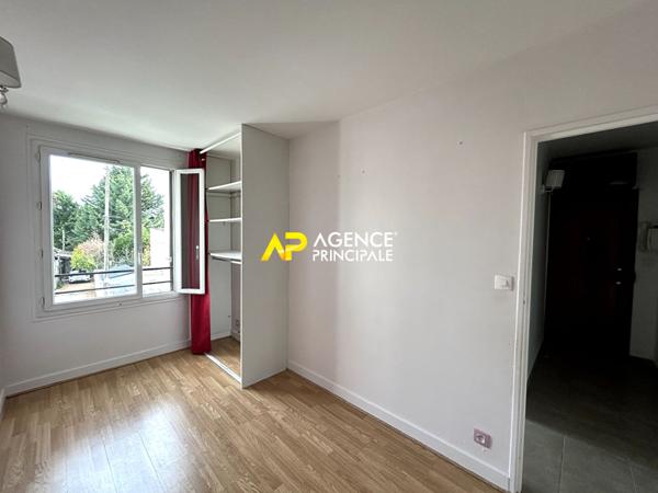 ARGENTEUIL Appartement 4 pièces 65.5 m2 €187 000 ** - Référence 4434